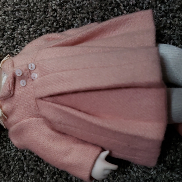 Patricia Coffer 1986 “Tansie Comes To Visit” 10" Porcelain Doll w/ Stand - Picture 7 of 14